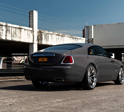 Фото дисков HRE S204H на Rolls-Royce Wraith