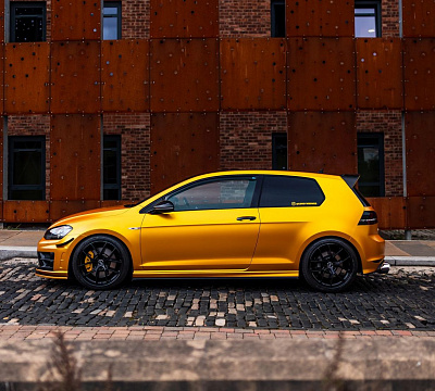 Фото дисков Bola FLE на Volkswagen Golf VII