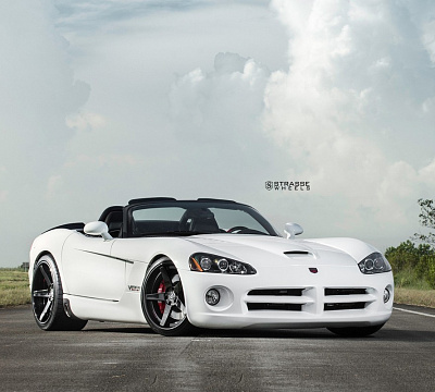 Фото дисков Strasse Wheels S5 Deep Concave на Dodge Viper
