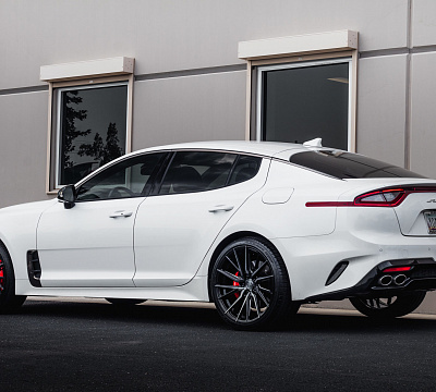 Фото дисков Vossen HF-4T на Kia Stinger