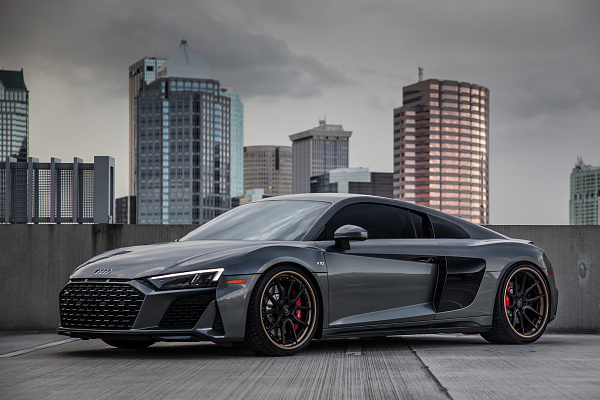Фото дисков Strasse Wheels SV5 Deep Concave FS Другой цвет на Audi R8 (4S)
