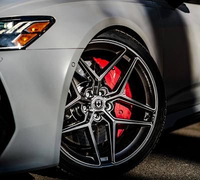 Фото дисков HRE FF11 на Audi A/RS 6 (C8)