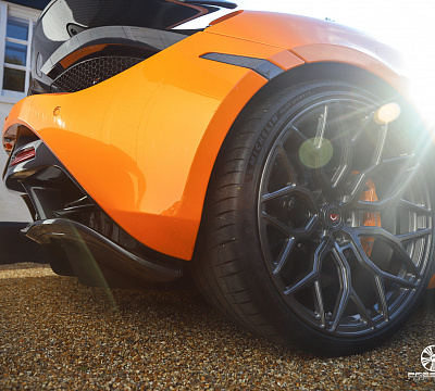 Фото дисков Vossen S17-01 на McLaren 720S