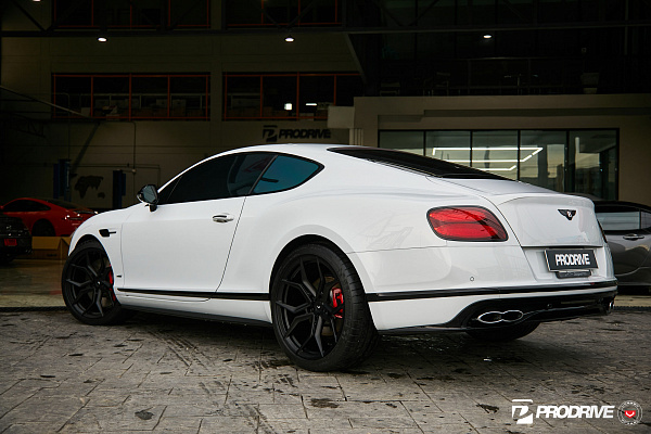 Фото дисков Vossen EVO-3 Черный сатин на Bentley Continental GT II
