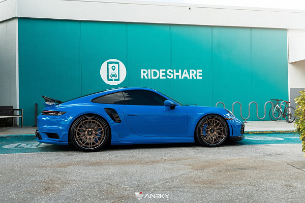 Фото дисков Anrky S3-X1 Сатиновая бронза на Porsche 911 VIII