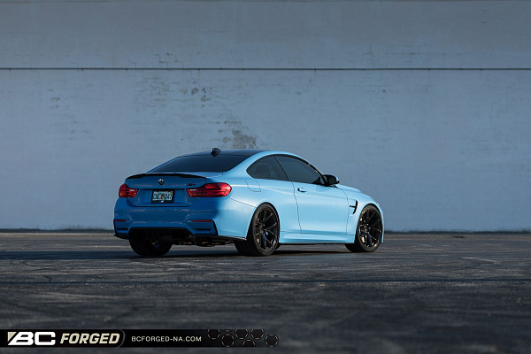 Фото дисков BC Forged RZ05 Глянцевый темный лак на BMW 4/M4 (F32/F82)