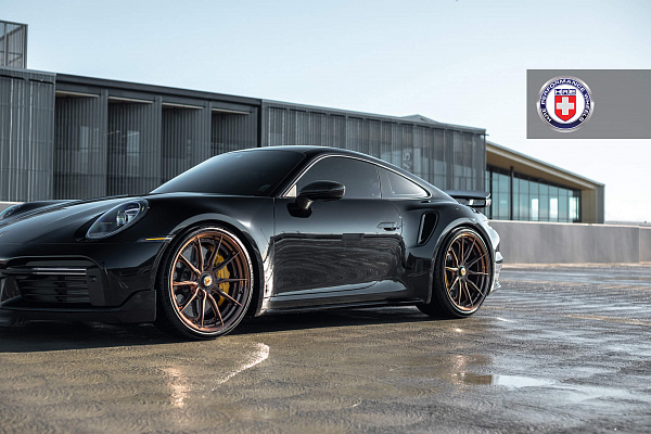 Фото дисков HRE S104SC Глянцевая бронза на Porsche 911 VIII