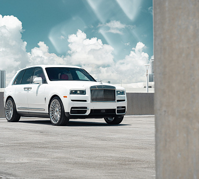 Фото дисков Vossen S17-15T на Rolls-Royce Cullinan