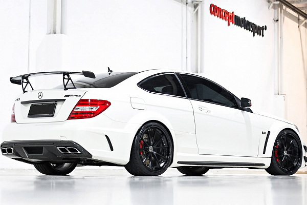 Фото дисков HRE S204 Черный сатин на Mercedes-Benz C-Class (W204)