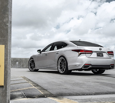 Фото дисков Anrky AN33 на  Lexus LS V