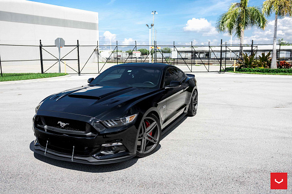 Фото дисков Vossen CV5 Сатиновый графит на Ford Mustang VI