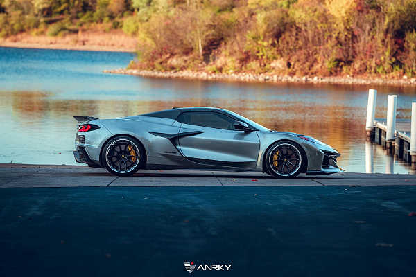 Фото дисков Anrky AN31 Черный глянец на Chevrolet Corvette C8