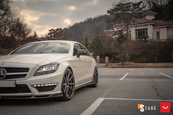 Фото дисков Vossen HF-3 Сатиновый графит на Mercedes-Benz CLS (C218)