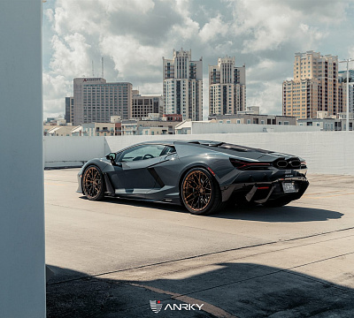Фото дисков Anrky AN20 на Lamborghini Revuelto