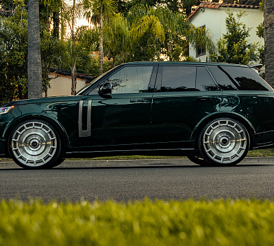 Фото дисков Vossen UV-7 на Land Rover Range Rover V