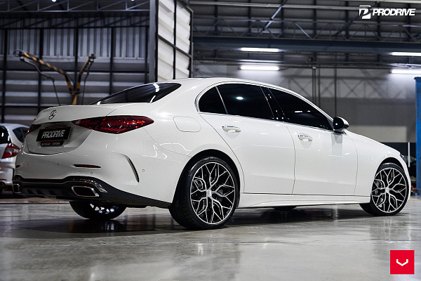 Фото дисков Vossen HF-2 Алмазная проточка на Mercedes-Benz C-Class (W206)