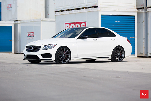 Фото дисков Vossen VFS-10 Глянцевый графит на Mercedes-Benz C-Class (W205)