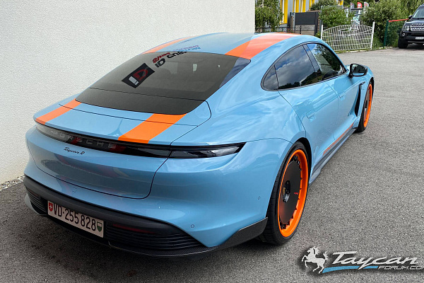 Фото дисков HRE 935 Черный сатин на Porsche Taycan I