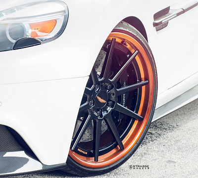 Фото дисков Strasse Wheels R10 Deep Concave FS на Aston Martin Vanquish 2