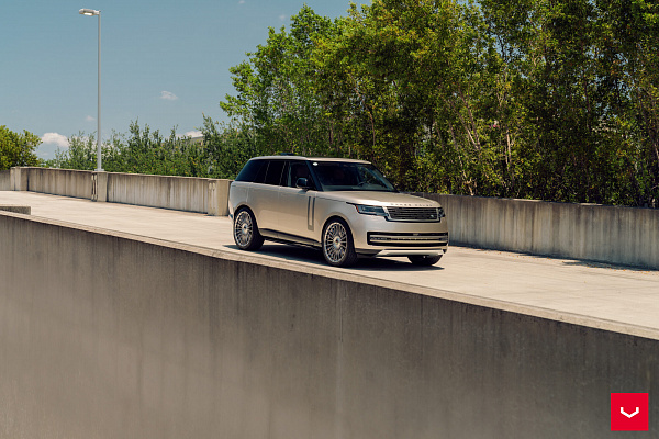 Фото дисков Vossen HF-8 Глянцевый лак на Land Rover Range Rover V