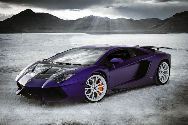 Фото дисков Brixton Forged PF10 Белый глянец на Lamborghini Aventador