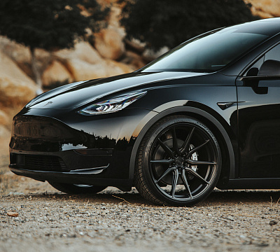 Фото дисков Vossen HF-3 на Tesla Model Y