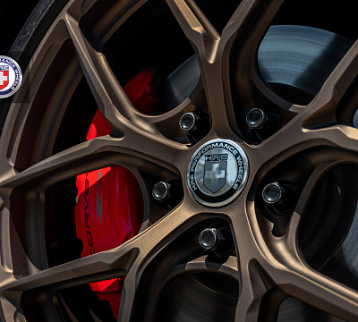 Фото дисков HRE P101SC на Chevrolet Corvette C8