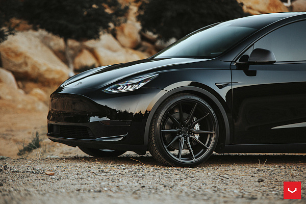 Фото дисков Vossen HF-3 Черный сатин на Tesla Model Y