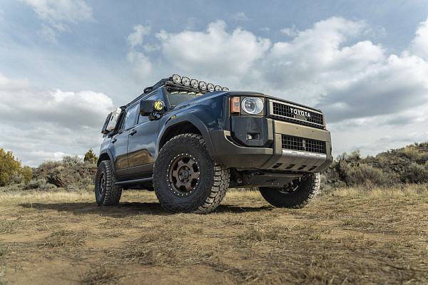 Фото дисков Black Rhino TROOPER Сатиновая темная бронза на Toyota Land Cruiser Prado 250