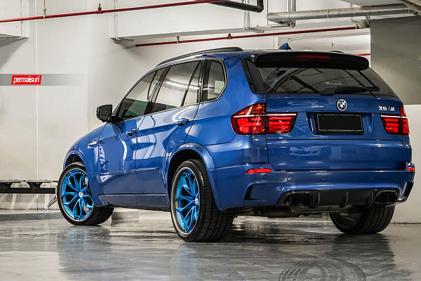 Фото дисков HRE S201 Синий сатин на BMW X5/X5 M (E70)