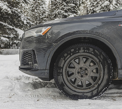 Фото дисков Black Rhino STADIUM на Audi Q7 (4M)