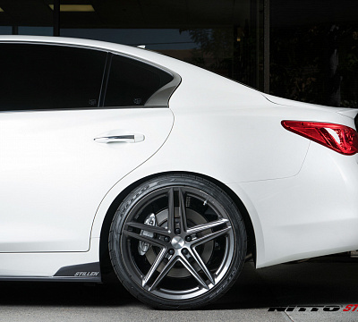 Фото дисков Vossen VFS-5 на Infiniti Q50