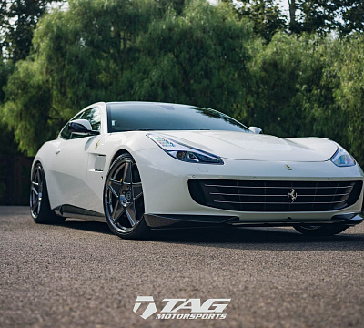 Фото дисков HRE 505M на Ferrari California