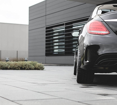 Фото дисков HRE FF04 на Mercedes-Benz C-Class (W205)
