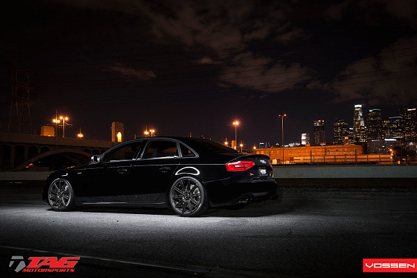 Фото дисков Vossen CV4 Глянцевый графит на Audi A/S/RS 4 (B8)
