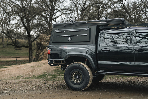 Фото дисков Black Rhino TUSK  на Toyota Tacoma III
