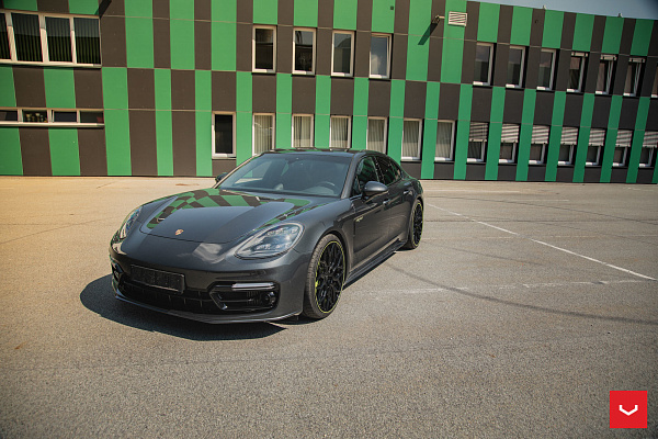 Фото дисков Vossen HF-2 Черный глянец на Porsche Panamera II