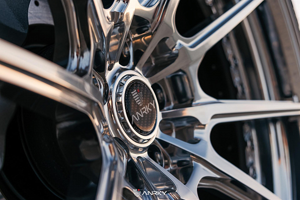 Фото дисков Anrky RS4.2 Полированный лак на Ford GT I