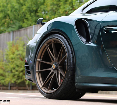 Фото дисков HRE P104 на Porsche 911 VII