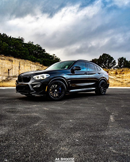 Фото дисков RC104 Черный сатин на BMW X4/X4 M (G02/F98)