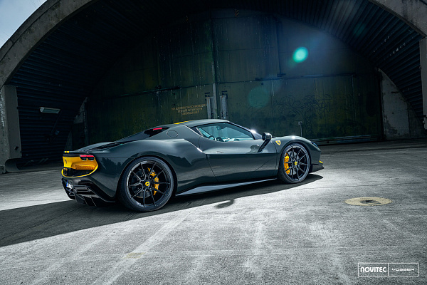 Фото дисков NOVITEC NF10 Черный глянец на Ferrari 296