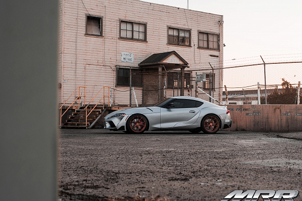 Фото дисков MRR FS06 Сатиновая медь на Toyota Supra A90