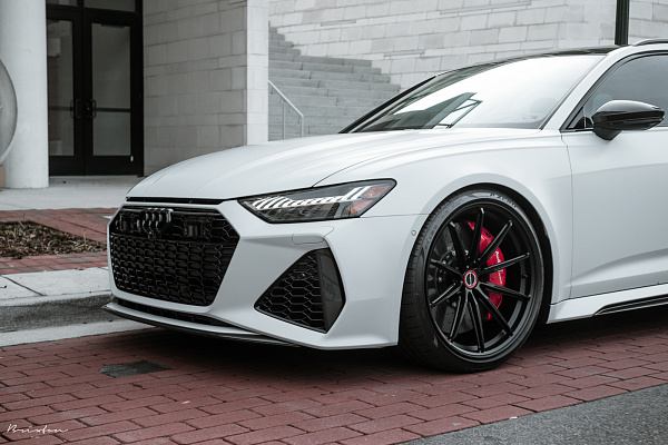 Фото дисков Brixton Forged R11-R Черный сатин на Audi A/RS 6 (C8)