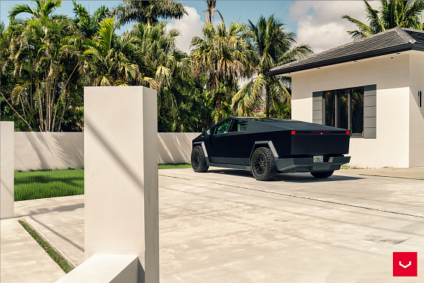 Фото дисков Vossen HFX-1 (6-Lug) Черный глянец на Tesla Cybertruck