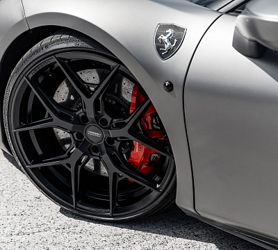 Фото дисков Vossen HF-5 на Ferrari 488