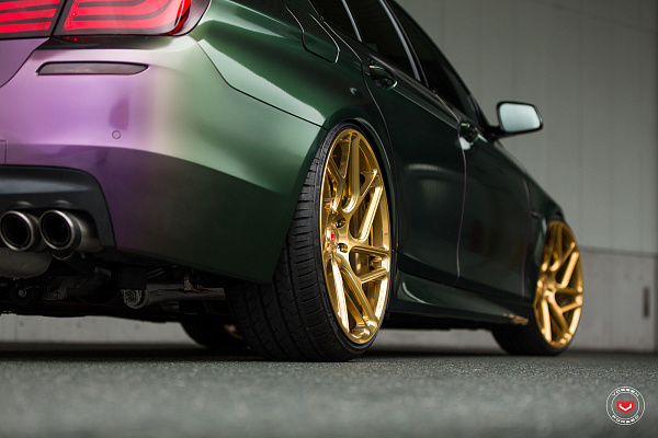 Фото дисков Vossen CG-209T Глянцевое золото на BMW 5/M5 (F10)