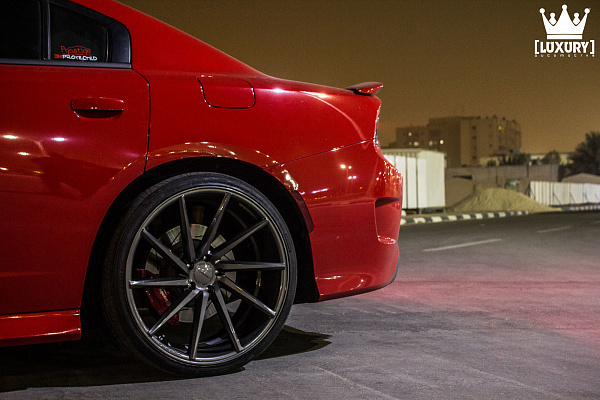 Фото дисков Vossen CVT Глянцевый графит на Dodge Charger VII