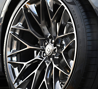Фото дисков HRE P200 на BMW X7 (G07)