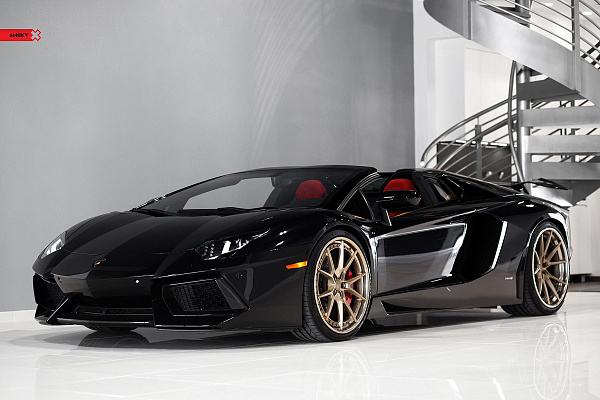 Фото дисков Anrky AN32 Сатиновая шампань на Lamborghini Aventador
