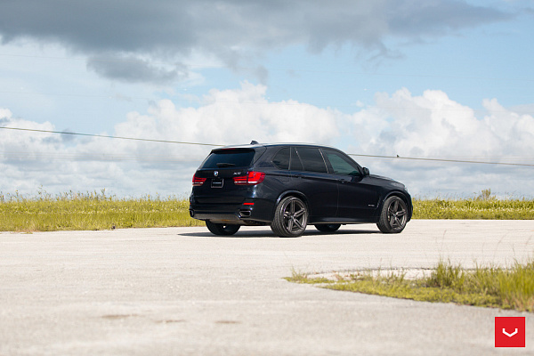 Фото дисков Vossen HF-1 Сатиновый графит на BMW X5/X5 M (F15/F85)